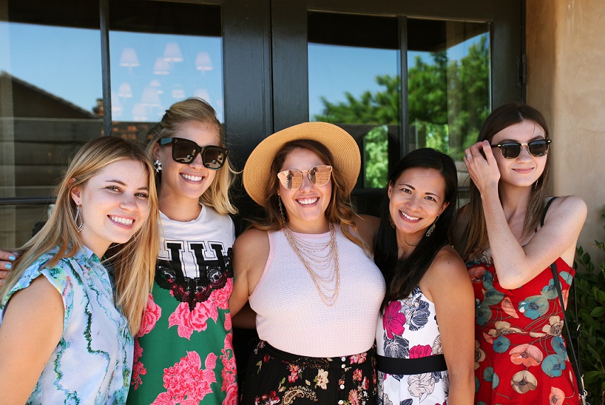 wine country blogger gals