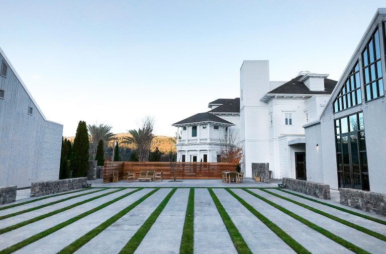 Acacia House & MustTry Brunch Menu in St. Helena Shenska