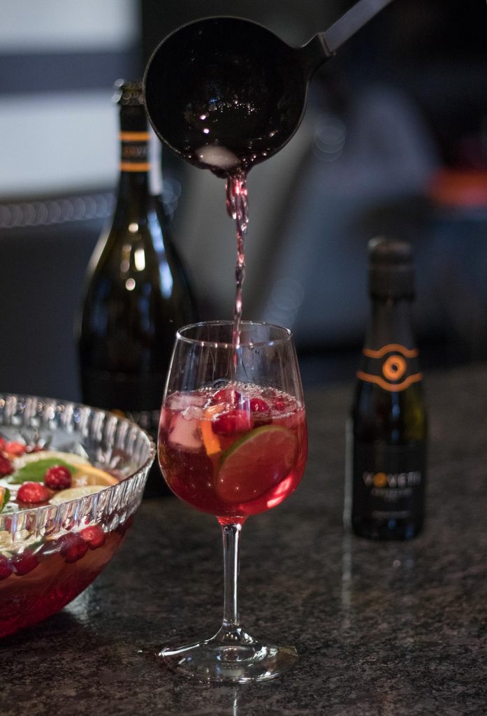 Easy Prosecco Punch Recipe for Entertaining Crowds Shenska