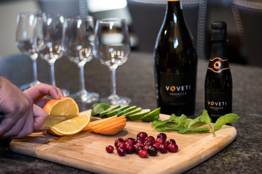 Easy Prosecco Punch Recipe for Entertaining Crowds Shenska